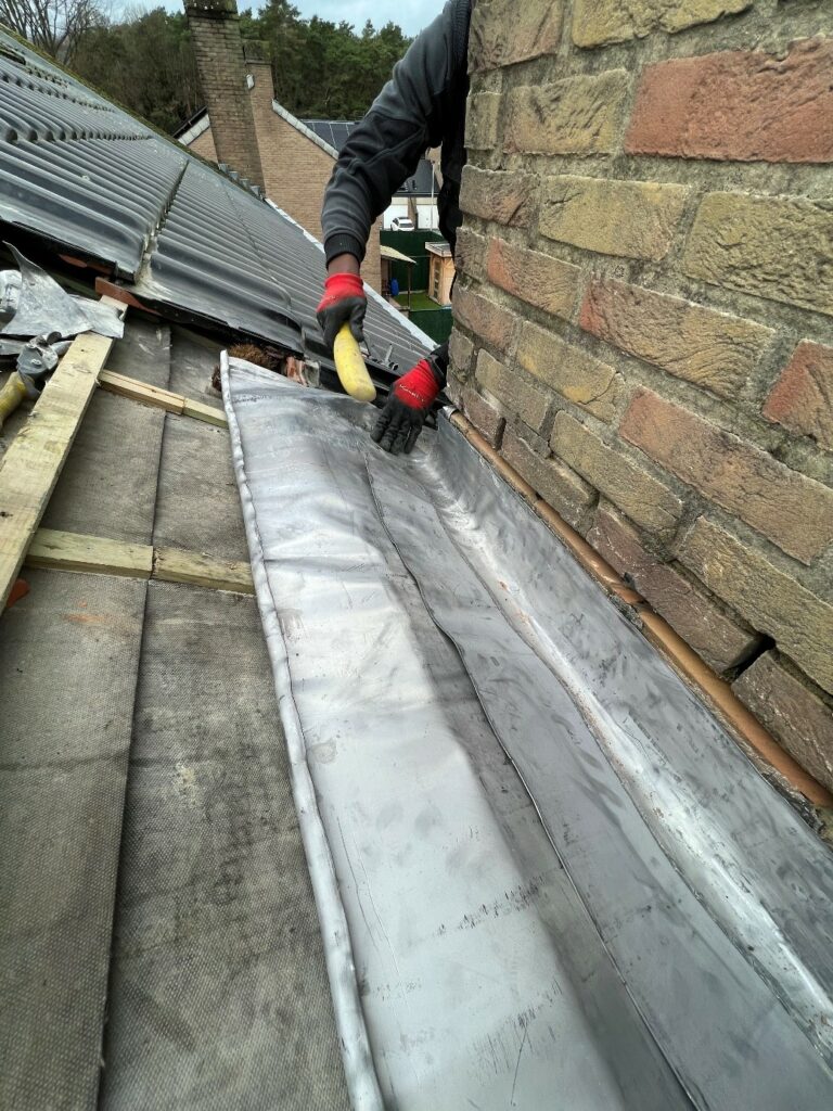 Loodwerk repareren
